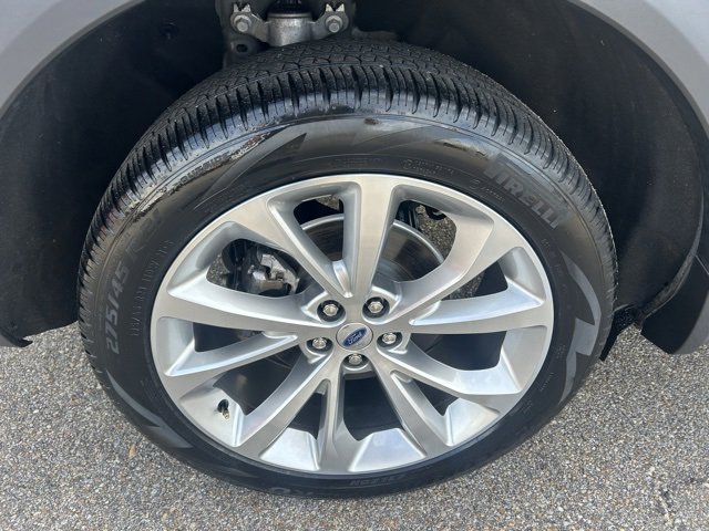 Certified 2022 Ford Explorer Platinum w/ Equipment Group 601A image 12