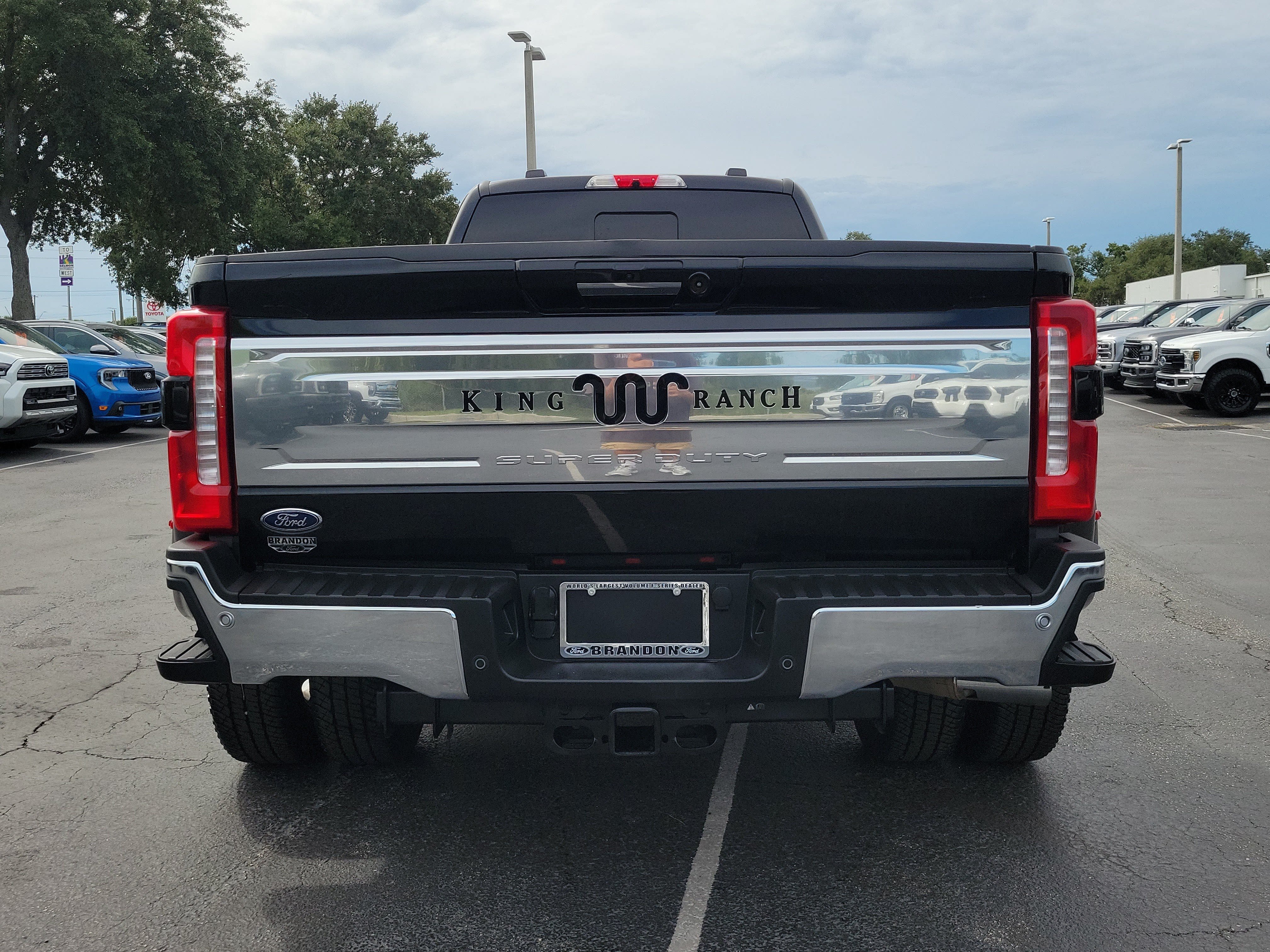 Certified 2024 Ford F350 King Ranch w/ Chrome Package AWD/4WD image 8