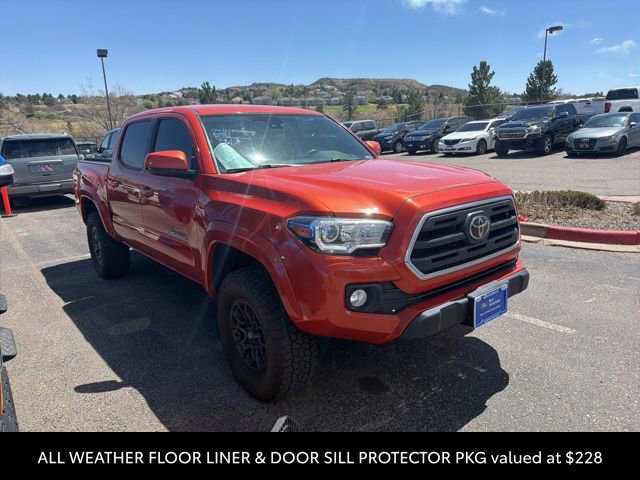Used 2018 Toyota Tacoma SR5 AWD/4WD image 6