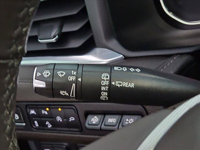 Used 2021 GMC Yukon Denali w/ Denali Premium Package AWD/4WD image 26