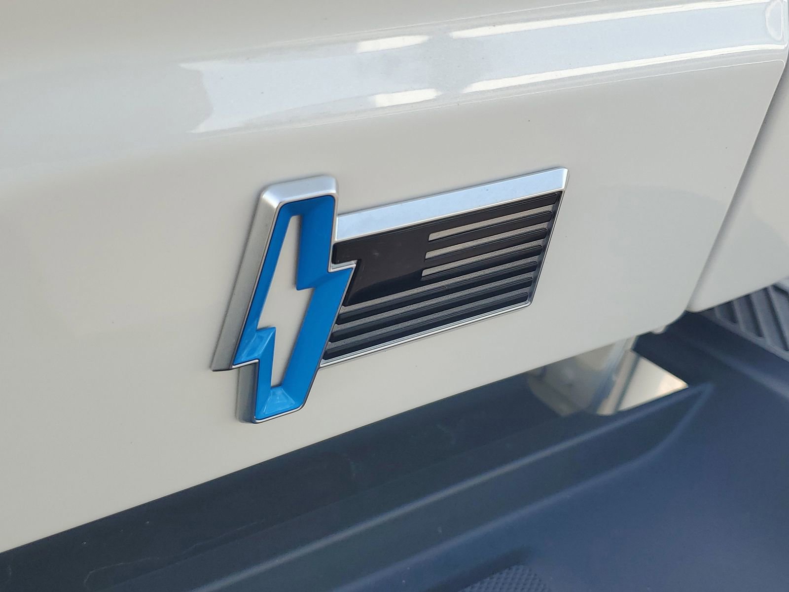 Certified 2024 Ford F150 Lightning Lariat AWD/4WD image 6