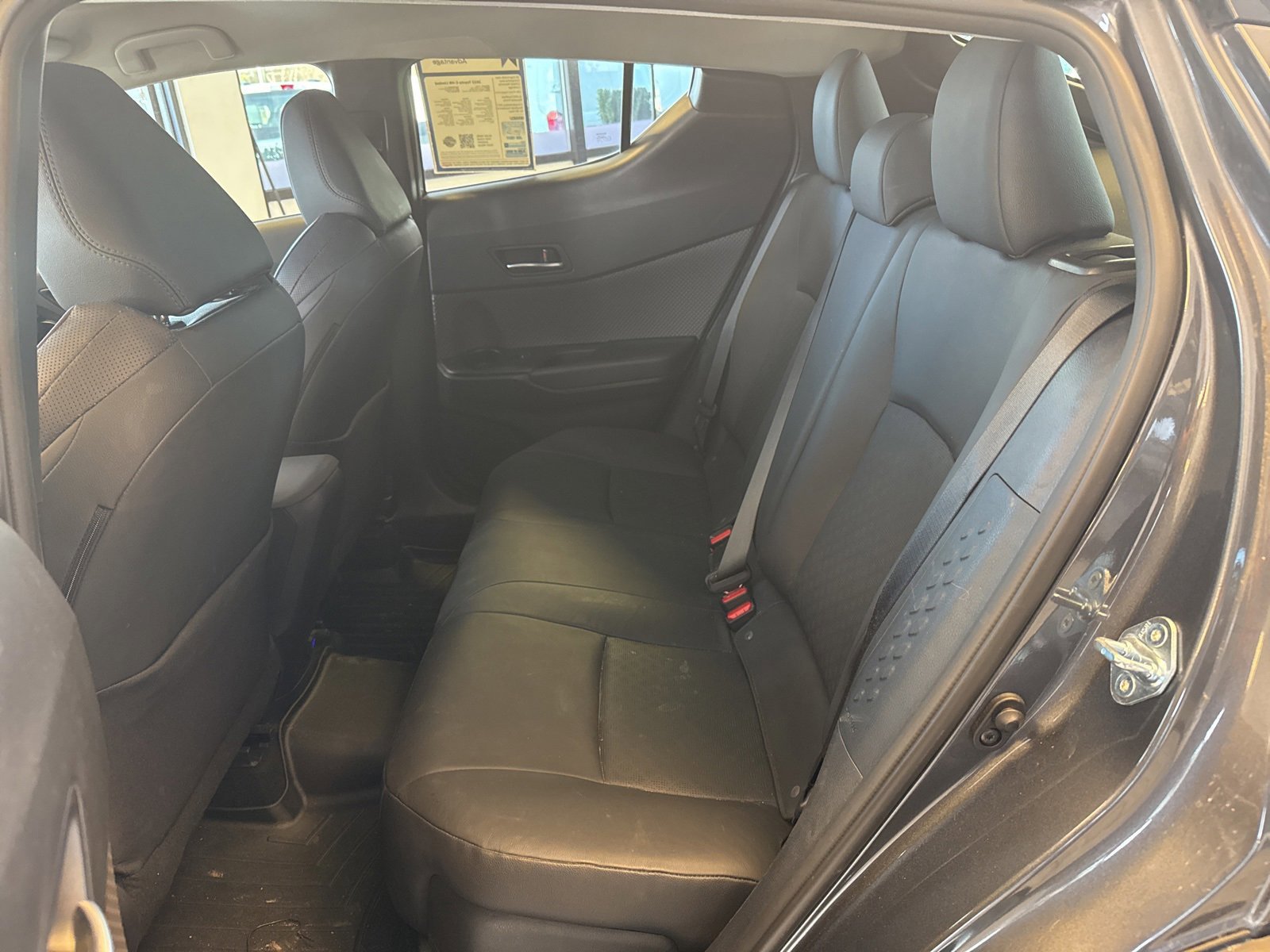 Used 2022 Toyota C-HR Limited image 15