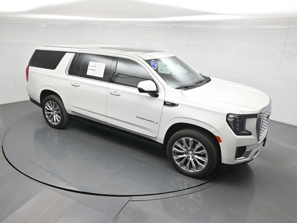 Used 2023 GMC Yukon XL Denali AWD/4WD image 38