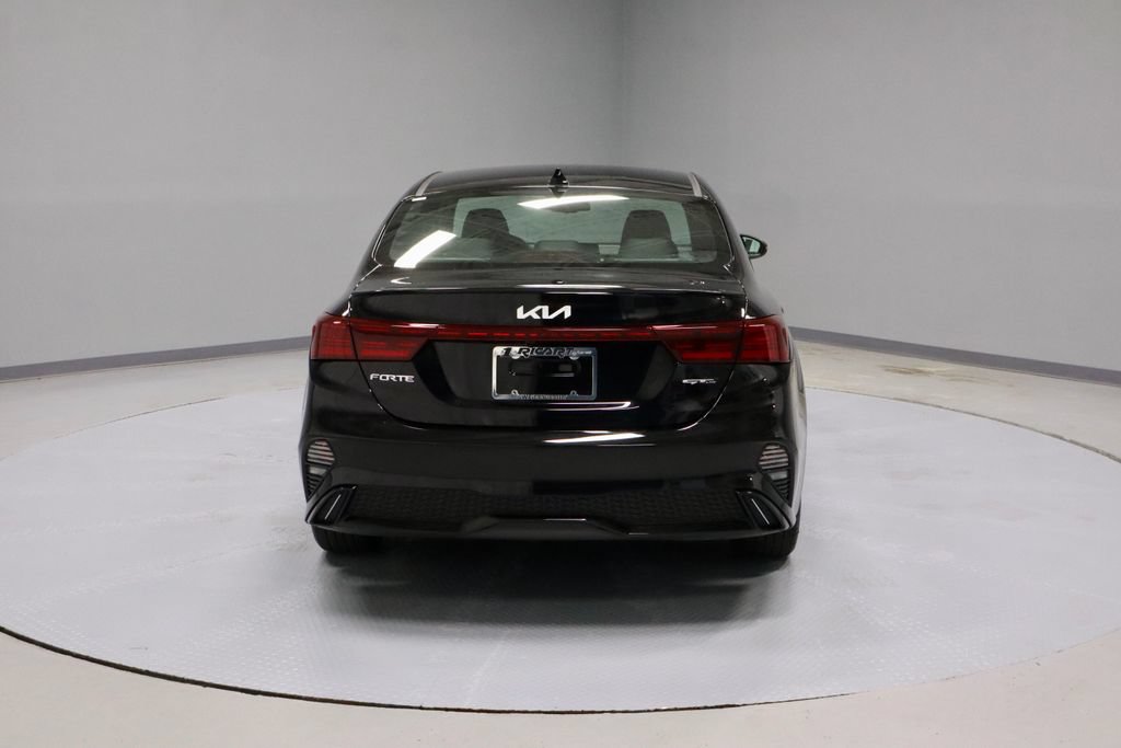Used 2022 Kia Forte GT-Line FWD image 10