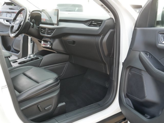Certified 2023 Ford Escape Platinum AWD/4WD image 18