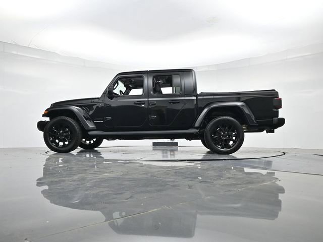 Used 2021 Jeep Gladiator Overland image 35