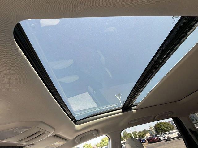 Used 2024 Subaru Ascent Limited w/ Technology Package AWD/4WD image 21