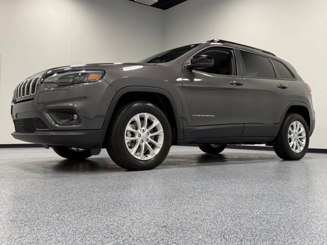 Used 2022 Jeep Cherokee Latitude Lux w/ Sun & Sound Group AWD/4WD image 5