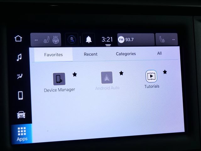 Used 2022 Chrysler Voyager LX FWD image 19