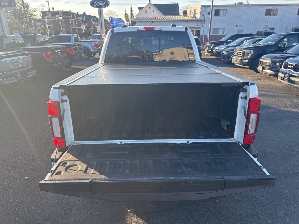 Certified 2022 Ford F350 Lariat w/ Black Appearance Package image 13