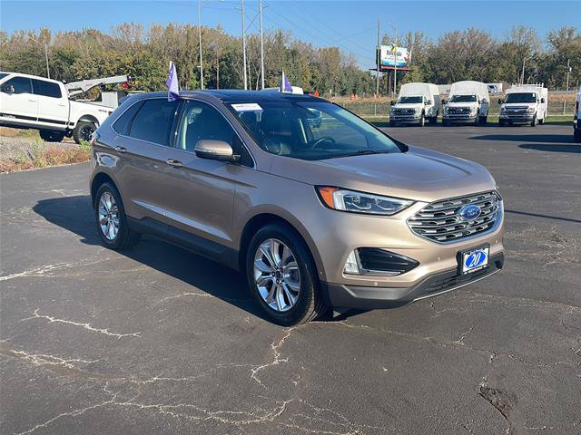 Certified 2020 Ford Edge Titanium w/ Equipment Group 301A FWD image 7