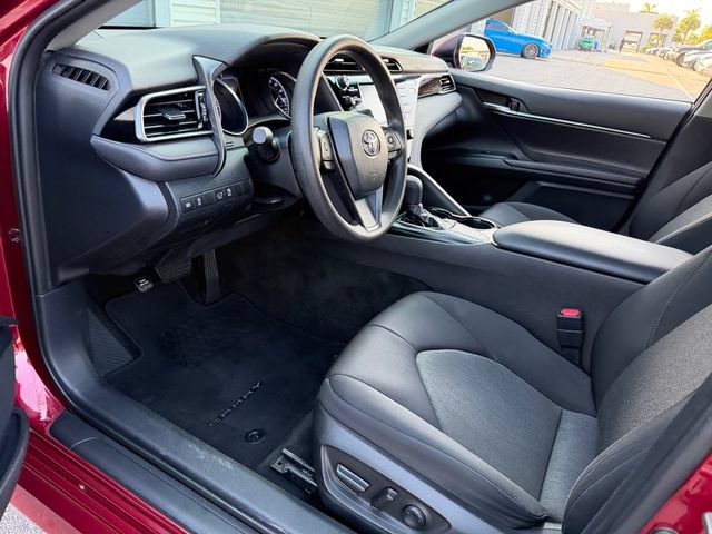 Used 2019 Toyota Camry LE FWD image 11
