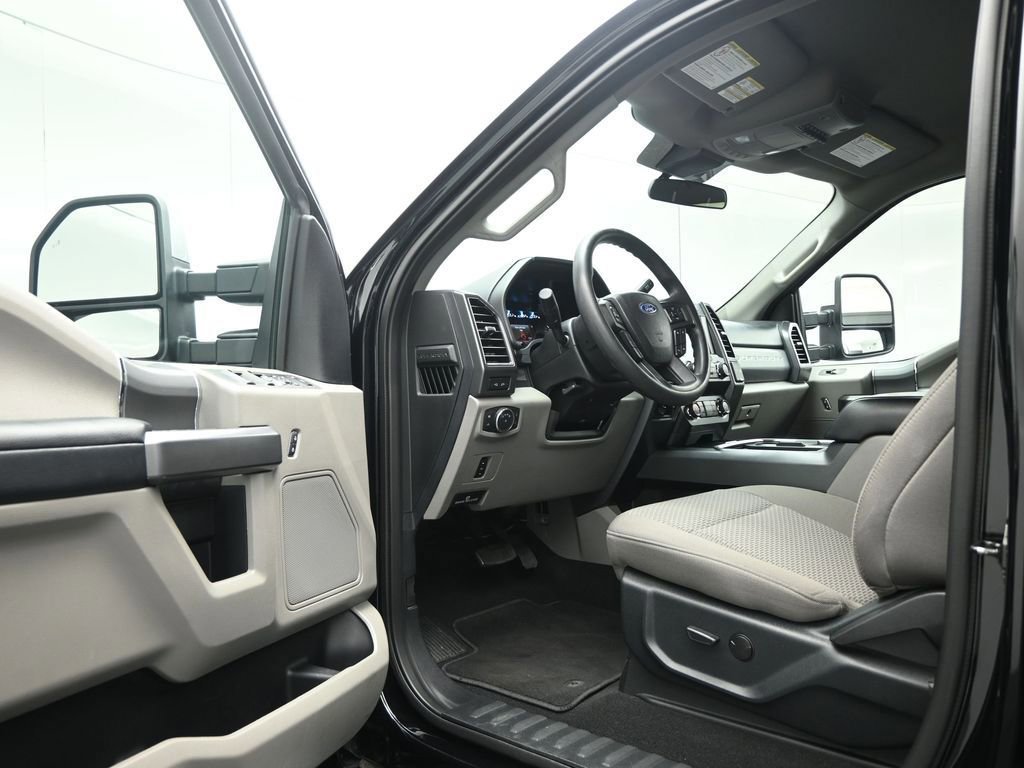 Certified 2021 Ford F250 XLT w/ XLT Premium Package image 34