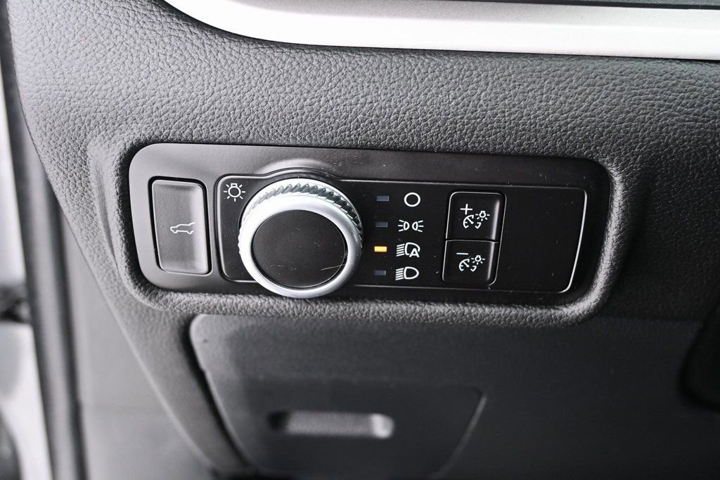 Certified 2023 Ford Explorer XLT image 38