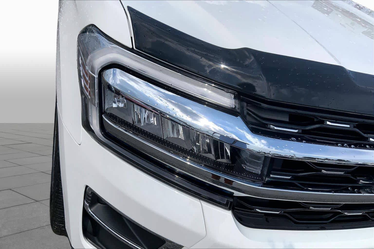 Certified 2024 Ford Expedition Limited RWD image 28