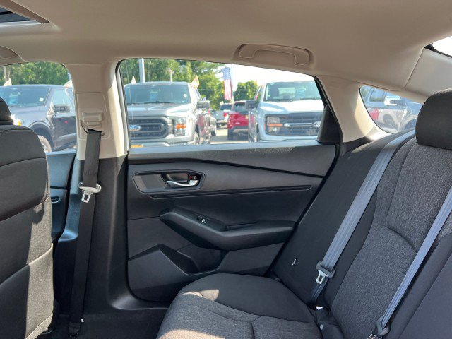 Used 2025 Honda Accord SE image 29