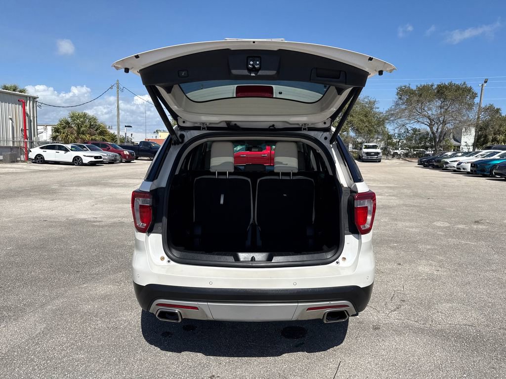 Certified 2017 Ford Explorer Platinum image 29