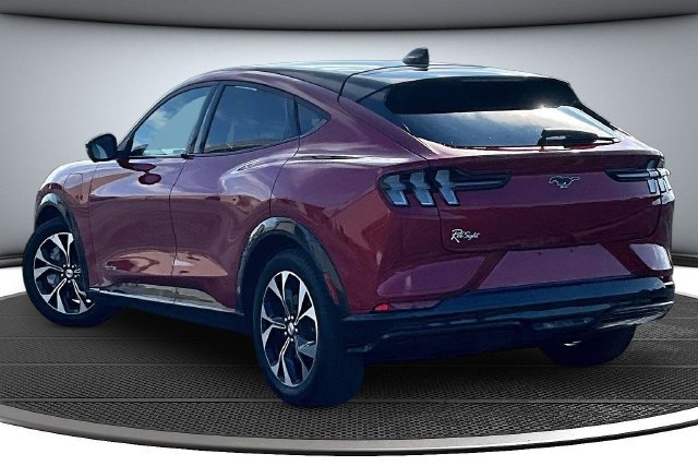 Certified 2021 Ford Mustang Mach-E Premium AWD/4WD image 4