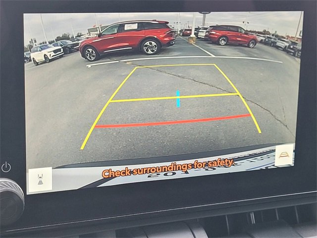 Used 2025 Toyota RAV4 XLE image 19