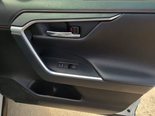 Used 2022 Toyota RAV4 TRD Off-Road AWD/4WD image 9
