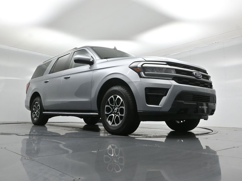 Certified 2023 Ford Expedition Max XLT image 5