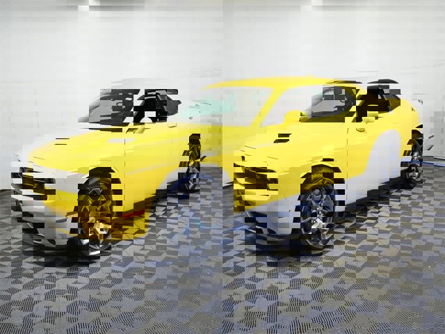 Used 2017 Dodge Challenger SXT Plus image 5