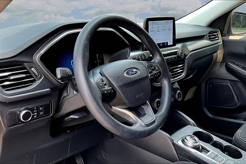 Certified 2025 Ford Escape Active FWD image 19