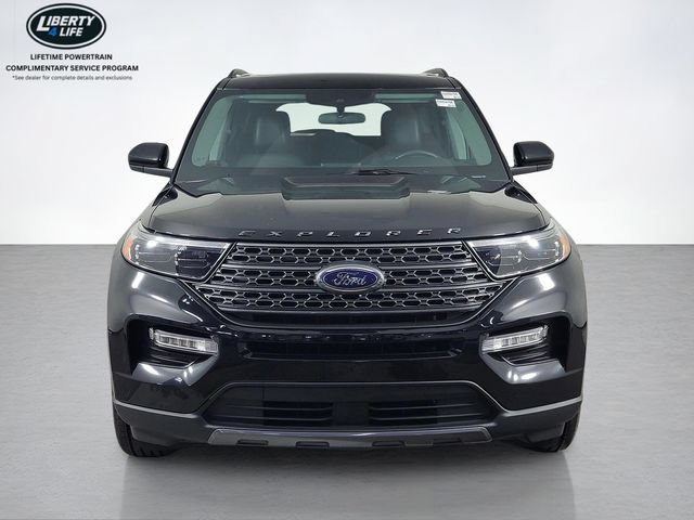 Certified 2023 Ford Explorer XLT w/ Equipment Group 202A AWD/4WD image 9