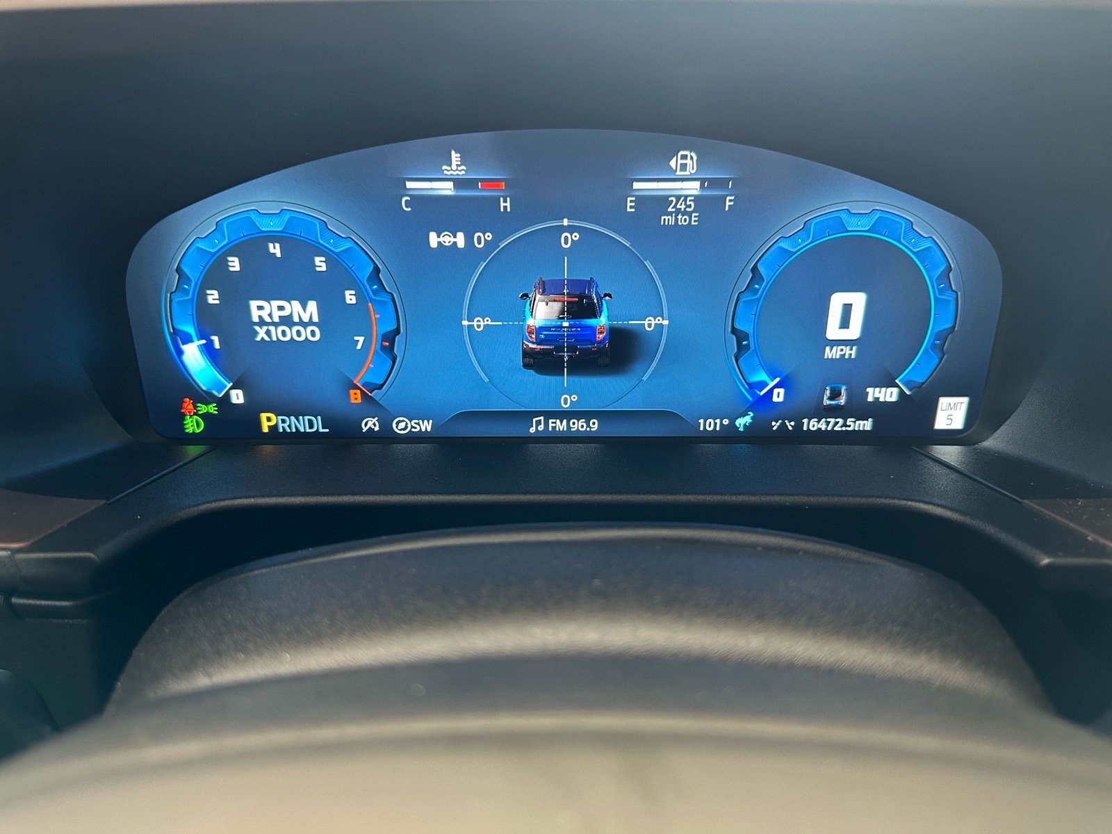 Certified 2025 Ford Bronco Sport Outer Banks w/ Outer Banks Tech Package+ AWD/4WD image 31