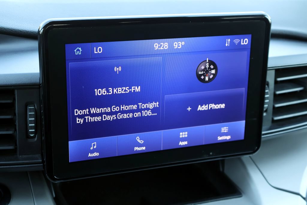 Certified 2024 Ford Explorer XLT RWD image 33