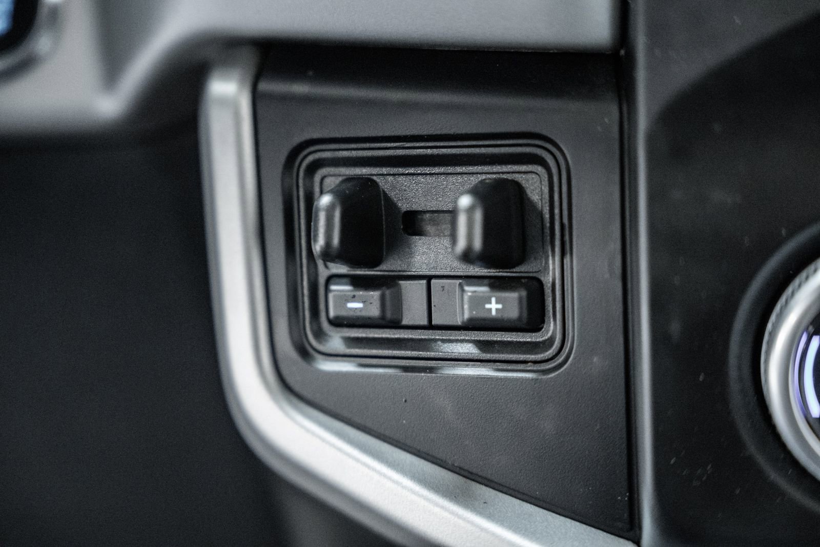 Certified 2023 Ford Expedition Max XLT image 31