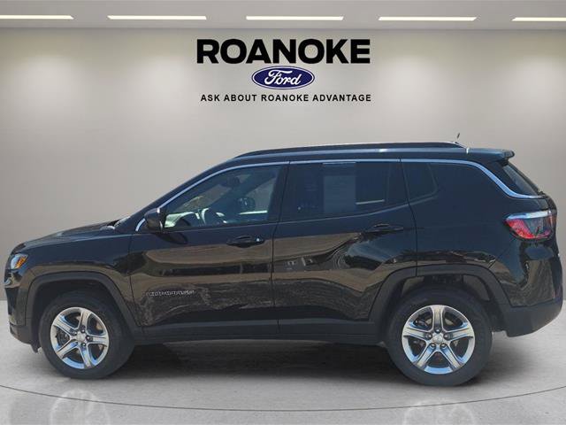 Used 2023 Jeep Compass Latitude w/ Convenience Group AWD/4WD image 12