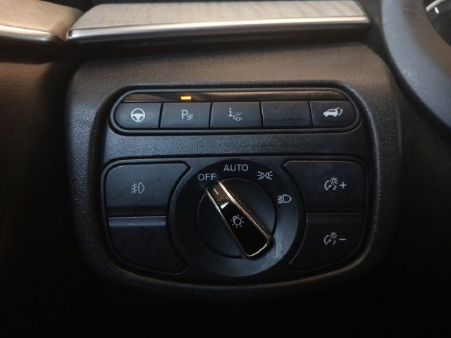 Used 2023 INFINITI QX50 Sensory AWD/4WD image 13
