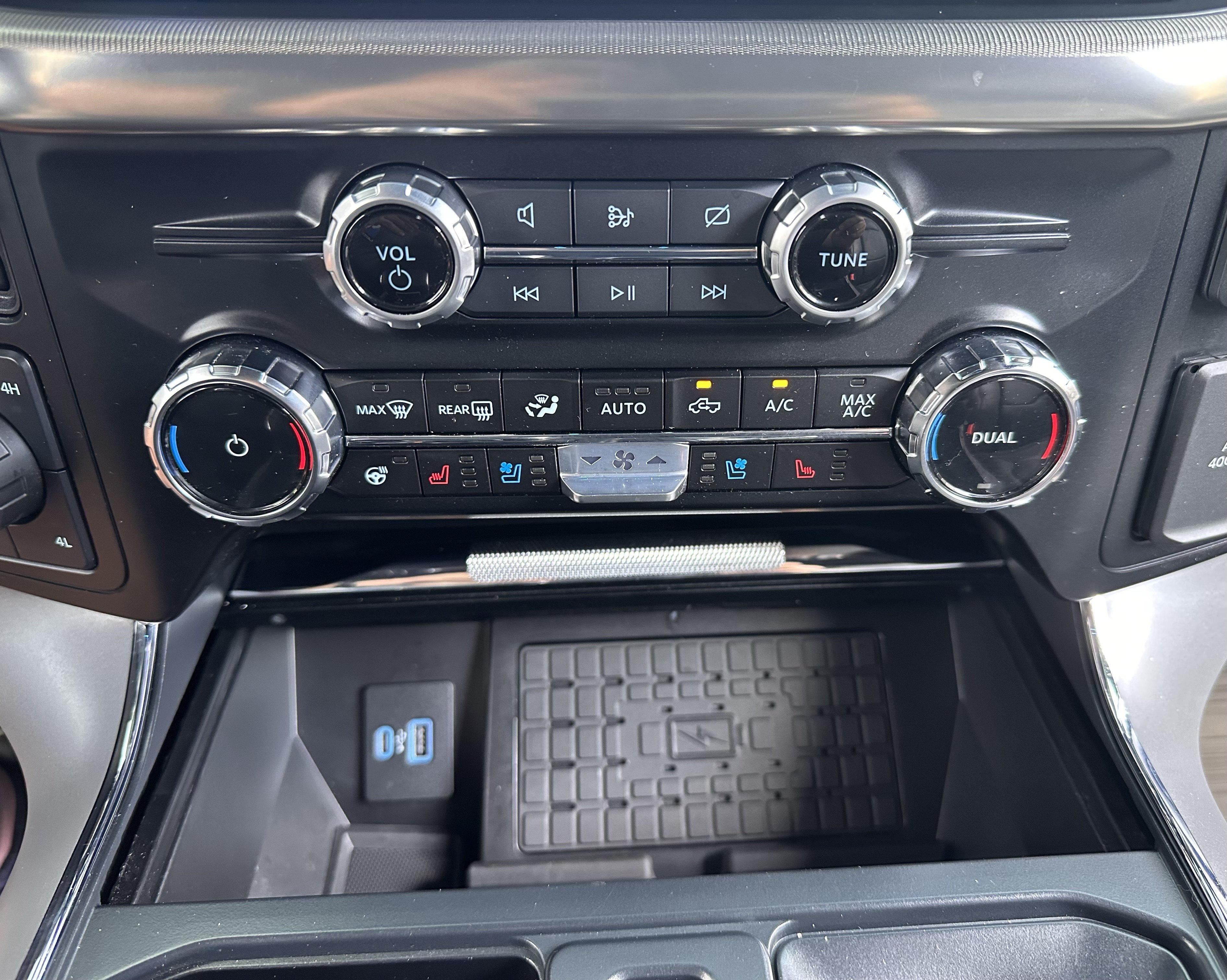 Certified 2024 Ford F150 Lariat w/ Bed Utility Package AWD/4WD image 26