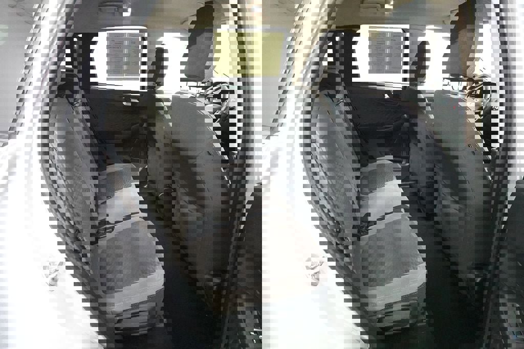 Certified 2020 Ford Escape SE image 29