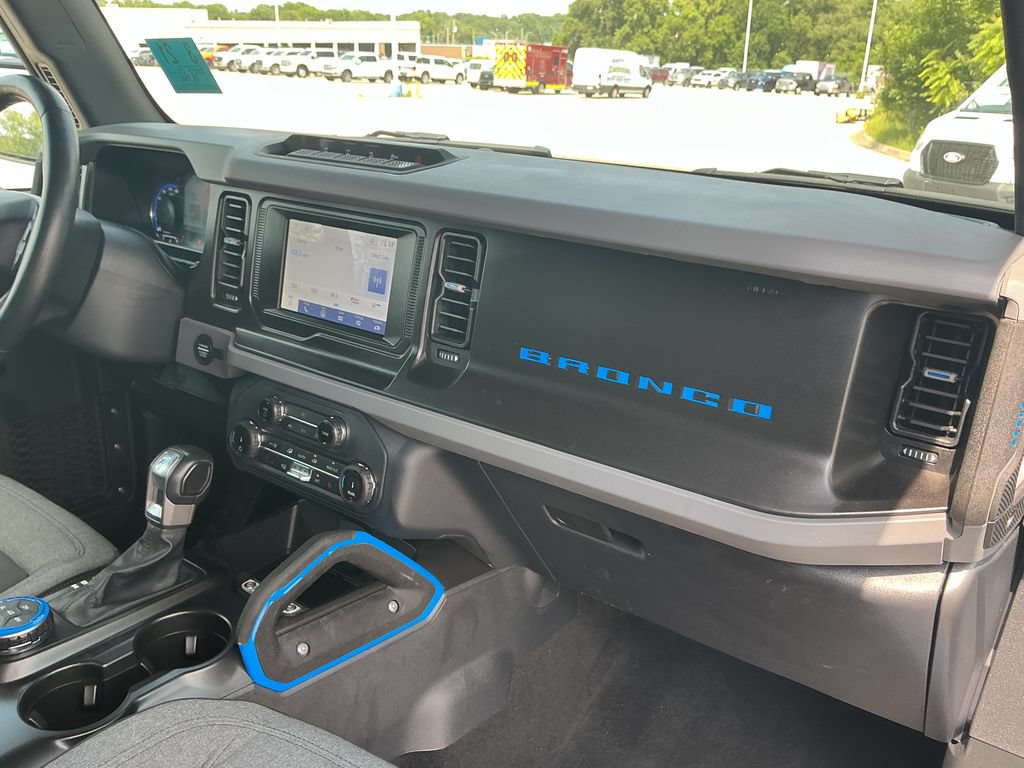 Certified 2022 Ford Bronco Big Bend w/ Sasquatch Package AWD/4WD image 15