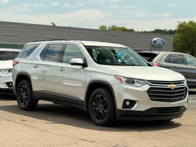 Used 2020 Chevrolet Traverse LT FWD image 30