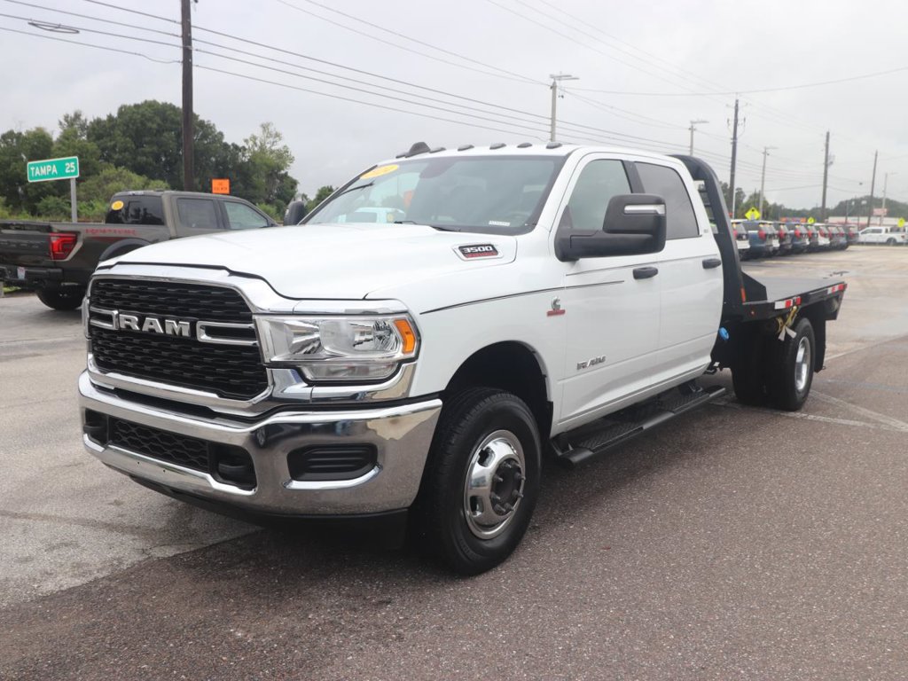 Used 2024 RAM 3500 SLT w/ Quick Order Package 2YG SLT AWD/4WD image 5