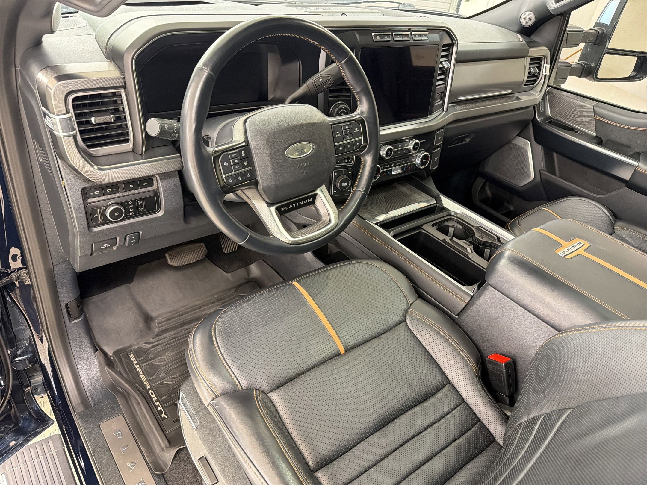 Certified 2024 Ford F250 Platinum AWD/4WD image 4