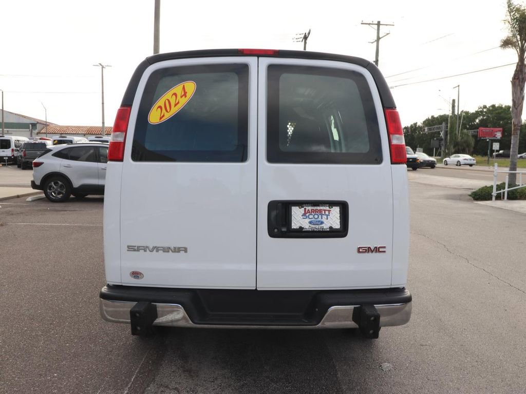 Used 2024 GMC Savana 2500 w/ Driver Convenience Package RWD image 13