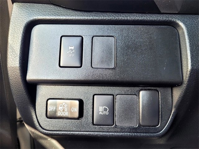 Used 2020 Toyota Tacoma 2WD Double Cab image 19