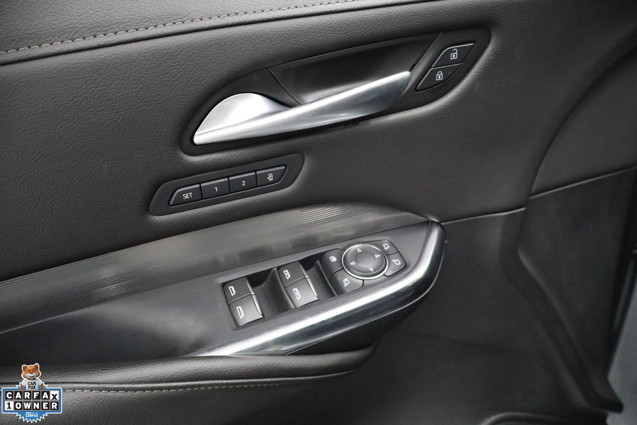 Used 2025 Cadillac XT4 Premium Luxury FWD image 13