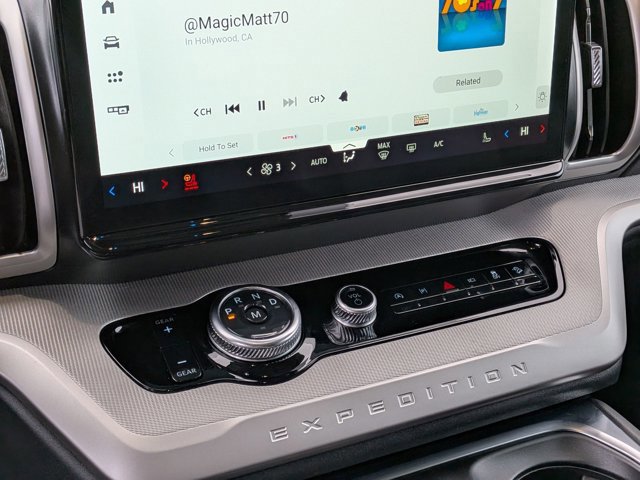 Certified 2025 Ford Expedition Active image 23