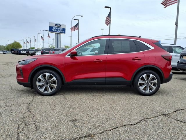 Certified 2024 Ford Escape Platinum w/ Premium Technology Package AWD/4WD image 4