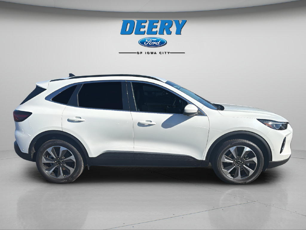 Certified 2023 Ford Escape Platinum w/ Premium Technology Package AWD/4WD image 6