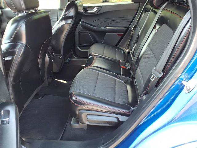Certified 2023 Ford Escape ST-Line Select AWD/4WD image 9