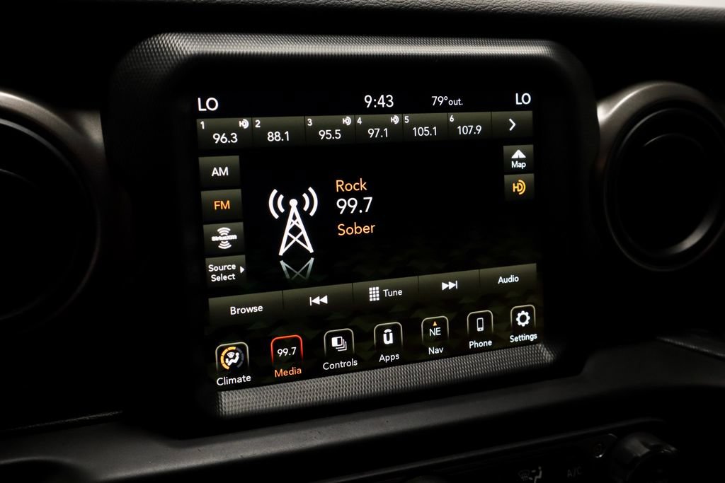 Used 2022 Jeep Wrangler Unlimited Sport AWD/4WD image 4