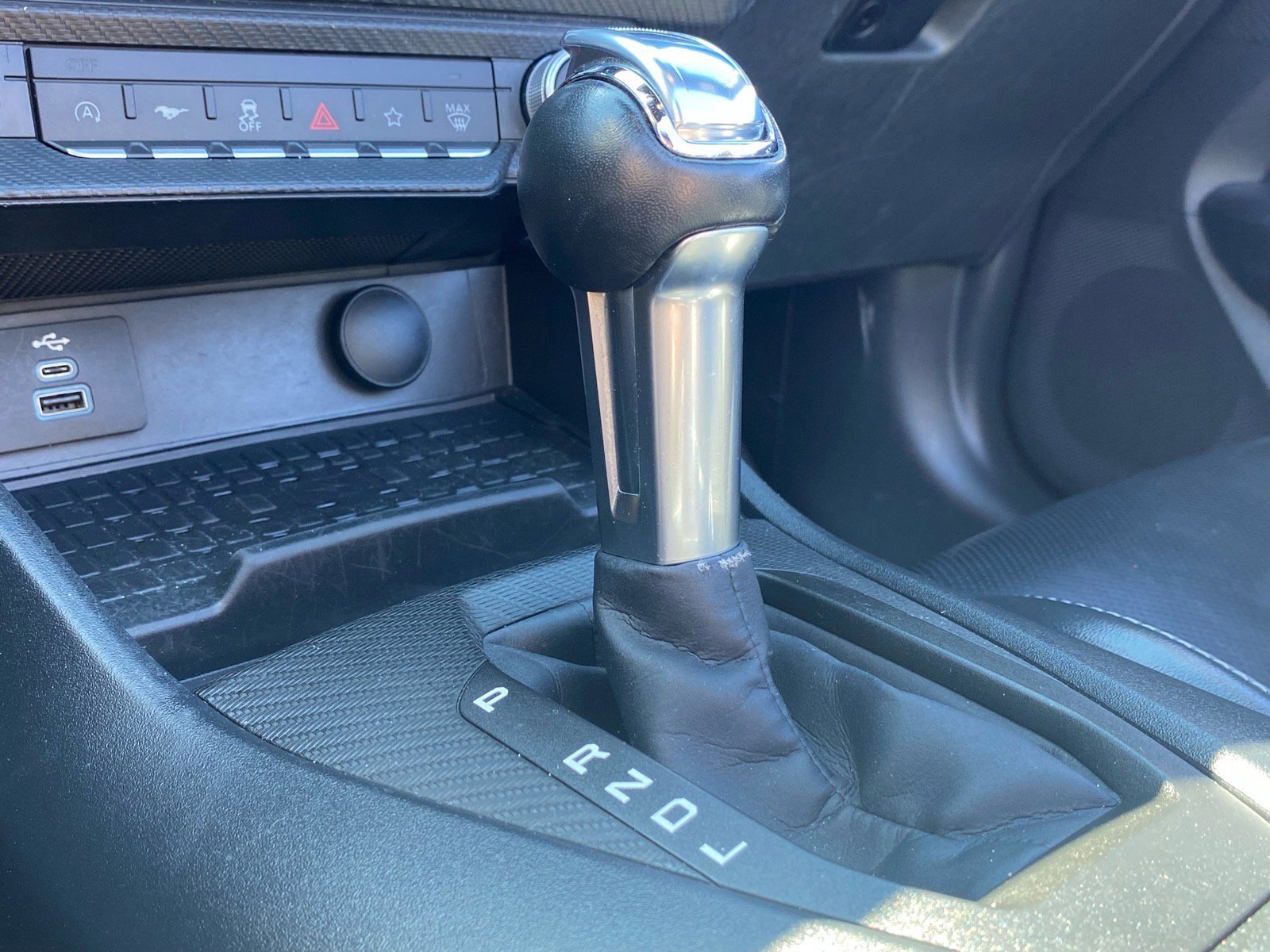 Certified 2024 Ford Mustang Premium image 18