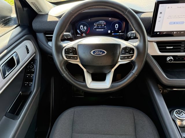 Certified 2025 Ford Explorer Active AWD/4WD image 29