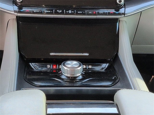 Used 2023 Jeep Wagoneer 2WD w/ Convenience Group I image 18